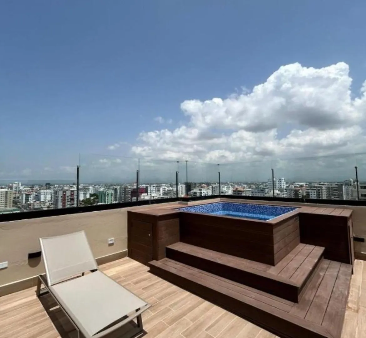 New Luxury 2Br King Bed, Gym, & Pool In The Heart Of Santo Domingo Apartman